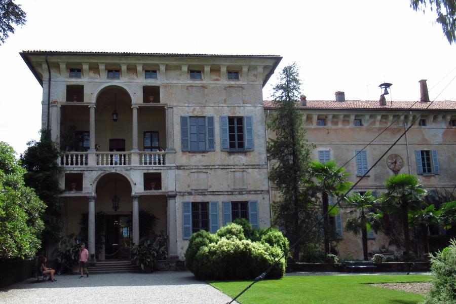 Palazzo Borromeo on Isola Madre. © Civvì