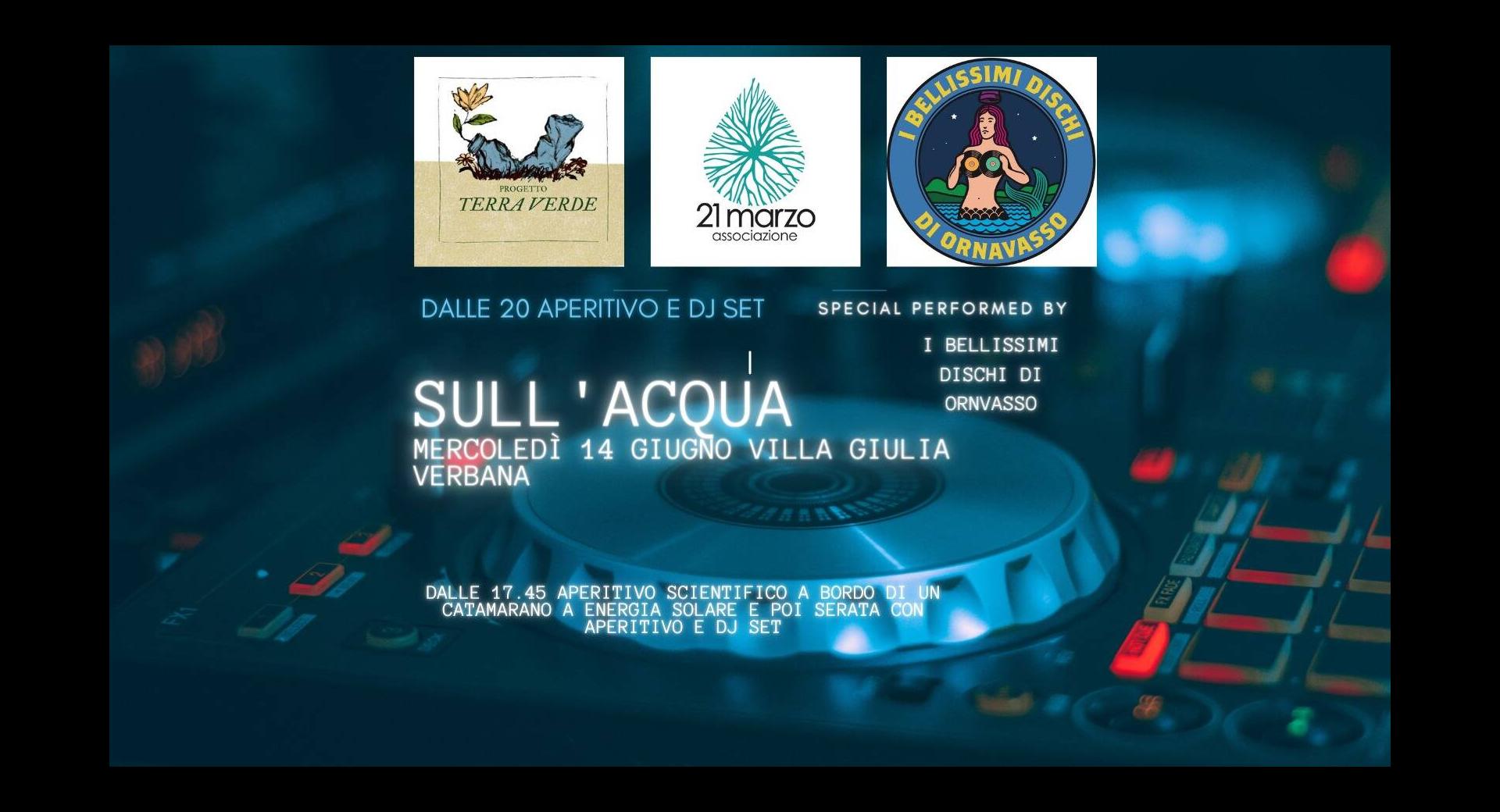 Sull'acqua aperitivo in catamarano 14 06