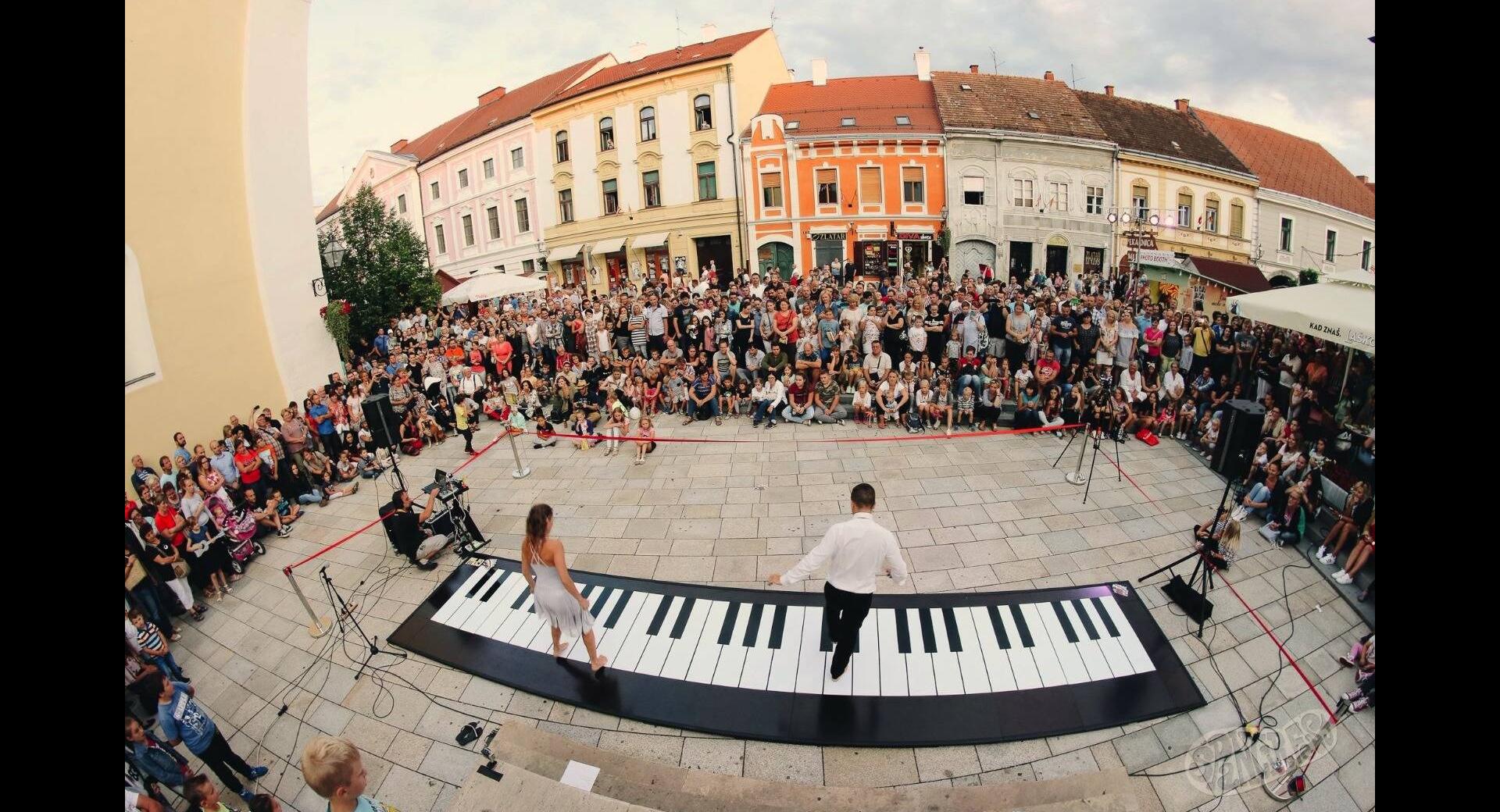 piano piazza