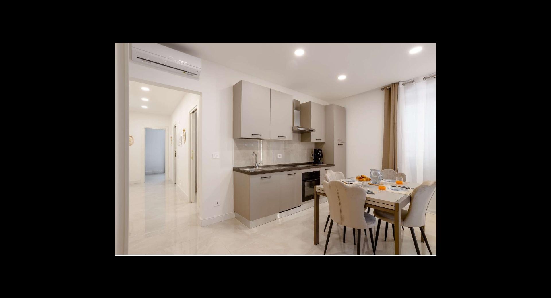  CAVOUR LAKE APARTMENTS****